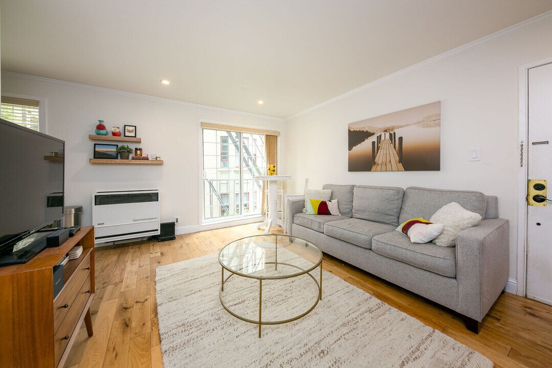5 Fella Pl in San Francisco, CA - Building Photo