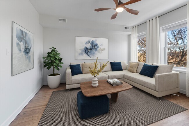 1832 N Springfield Ave in Chicago, IL - Foto de edificio - Building Photo