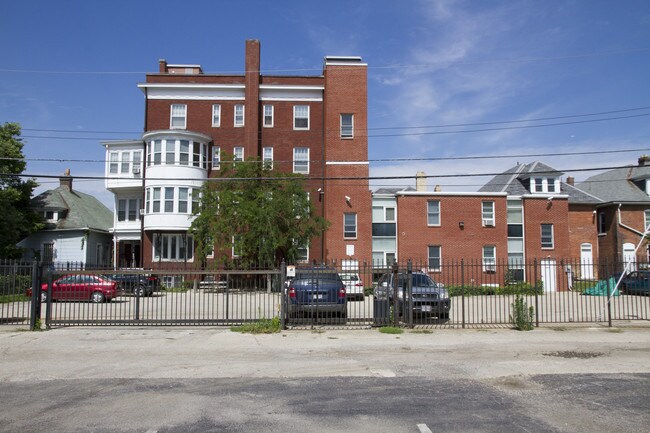 Hotel St Clair Apartments in Columbus, OH - Building Photo - Building Photo