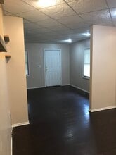 2107 Briggs St in Norman, OK - Building Photo - Building Photo