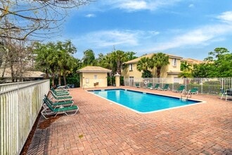 13354 Georgian Ct in Wellington, FL - Foto de edificio - Building Photo