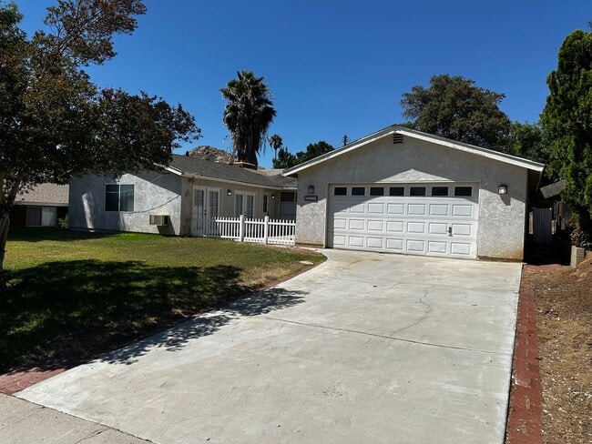 property at 2979 Berkeley Rd