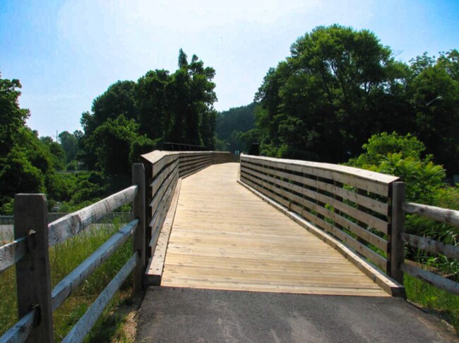 1130 Ridge Rd-Unit -1 in Martinsville, VA - Building Photo - Building Photo