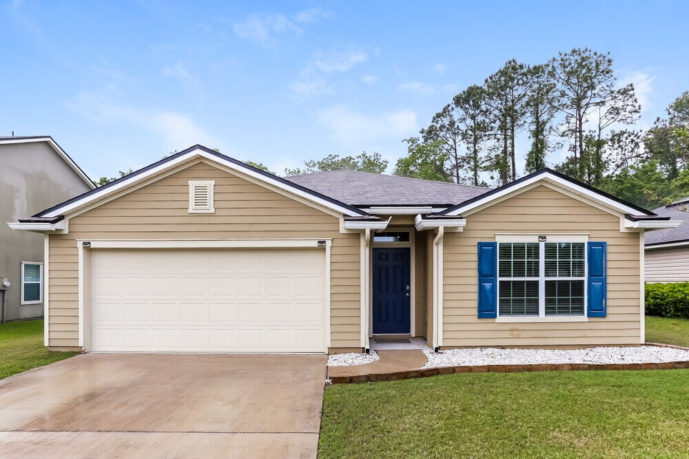 3703 Summit Oaks Dr in Green Cove Springs, FL - Foto de edificio