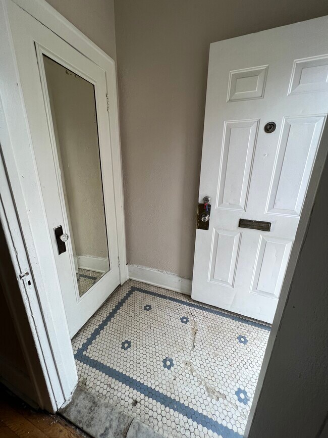 15900 Normandy St Apartments and Nearby Detroit Apartments For Rent