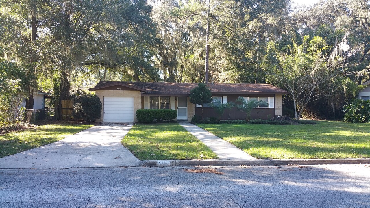 4140 NW 32nd St in Gainesville, FL - Building Photo