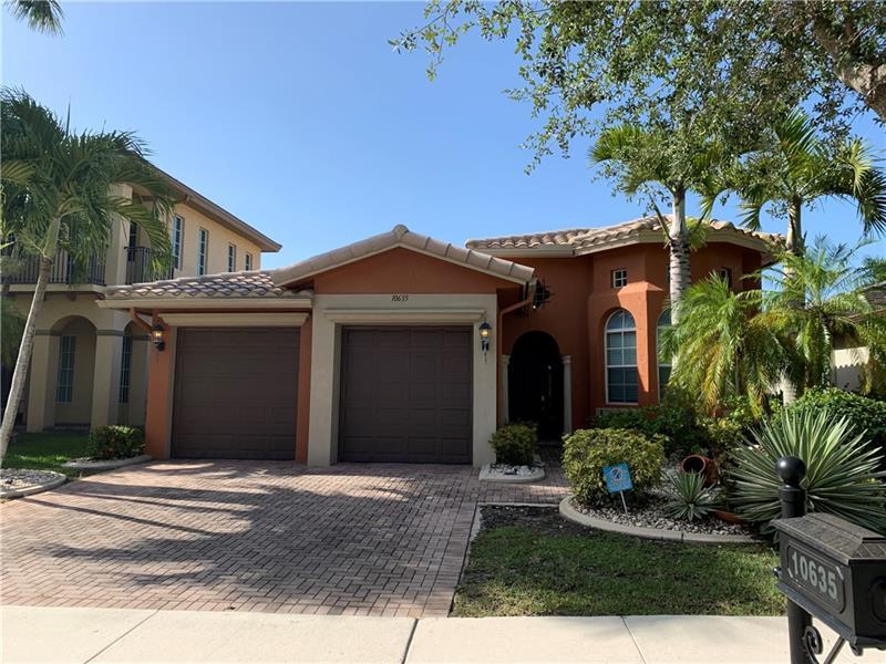 10635 NW 83rd Ct in Parkland, FL - Building Photo