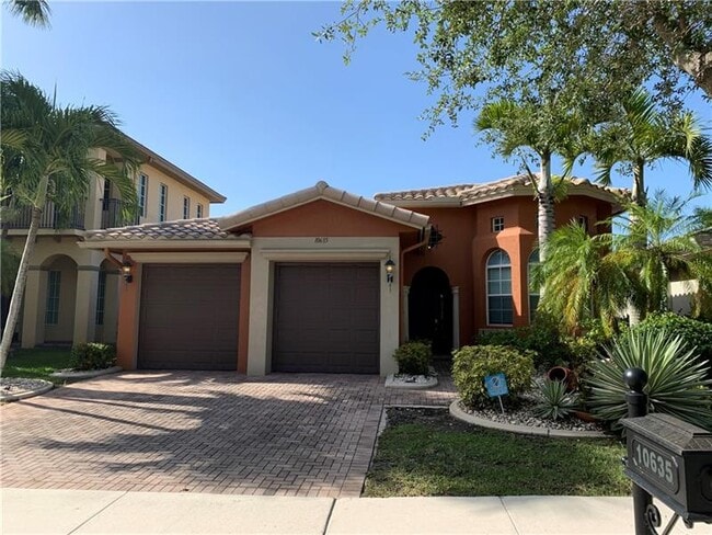 10635 NW 83rd Ct