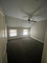 725 W 3rd St in Dubuque, IA - Foto de edificio - Building Photo