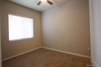 1315 E Portals Ave in Fresno, CA - Building Photo - Building Photo