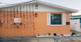 403 63rd St in Holmes Beach, FL - Building Photo