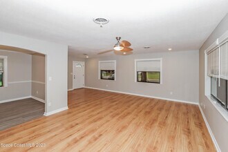 472 Linda Ln in Melbourne, FL - Building Photo - Building Photo