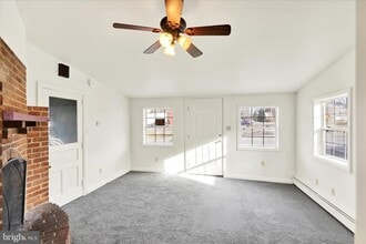 5737 Old U.S. 22 in Shartlesville, PA - Building Photo - Building Photo