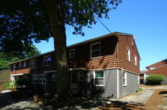 Garden Park Apartments in Shoreline, WA - Foto de edificio - Building Photo