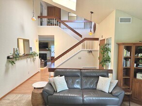 220 Via Tavira in Encinitas, CA - Building Photo - Building Photo