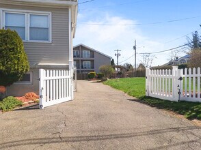 296 Alexander Ave in Bridgeport, CT - Building Photo - Building Photo