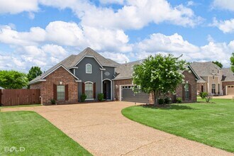 410 Half Moon Ln in Bossier City, LA - Building Photo - Building Photo