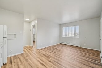 319 E Brookside St, Unit 15 in Colorado Springs, CO - Foto de edificio - Building Photo