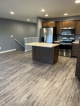 1624 3rd St NW in Watertown, SD - Foto de edificio - Building Photo