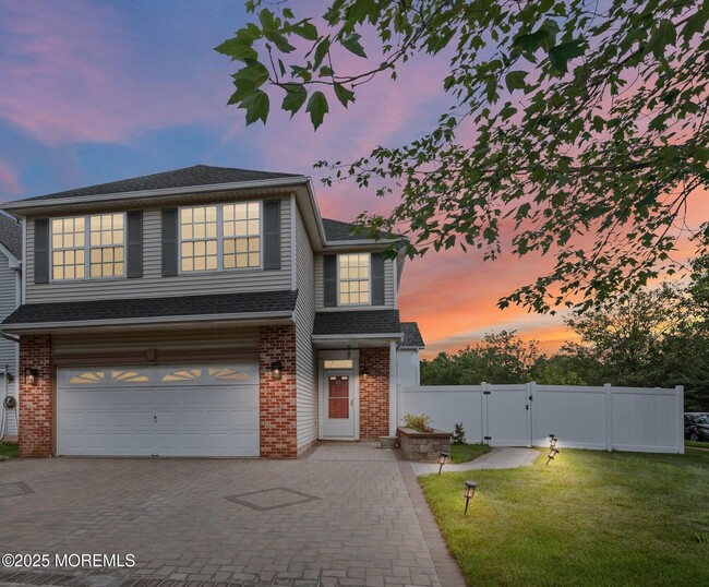 property at 41 Tall Oaks Ct