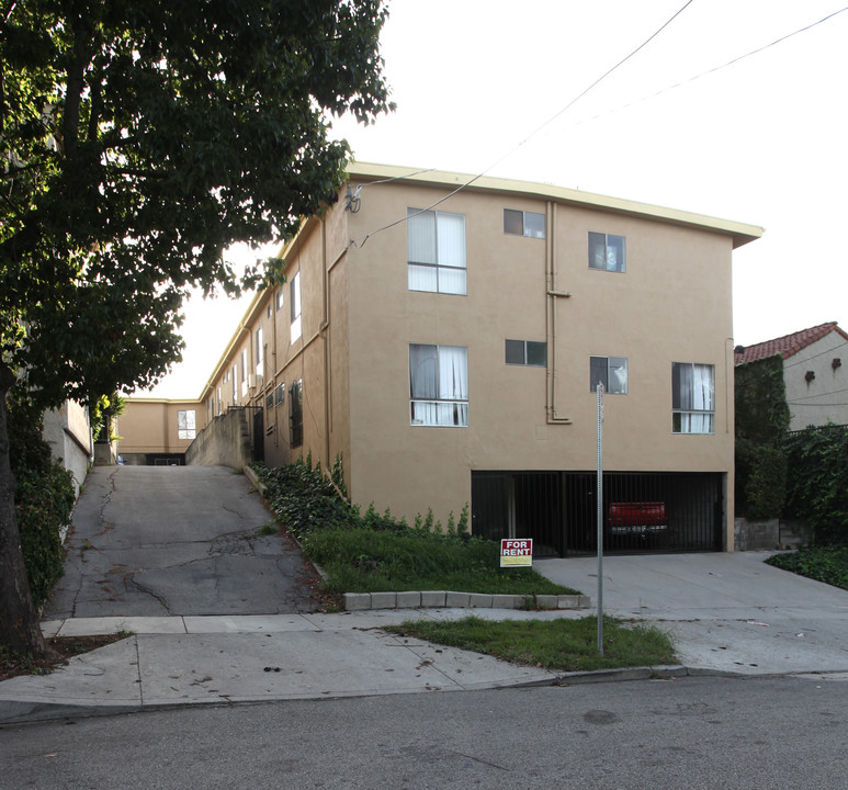 1401 Douglas St in Los Angeles, CA - Building Photo