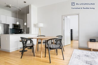 320 D St in Boston, MA - Building Photo - Building Photo