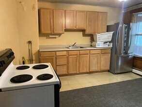 8 Union St. in Windsor, VT - Building Photo - Interior Photo