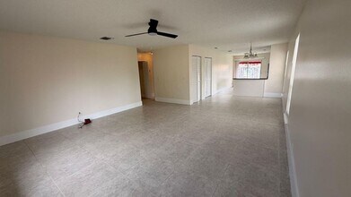 4774 Orleans Ct in West Palm Beach, FL - Building Photo - Building Photo
