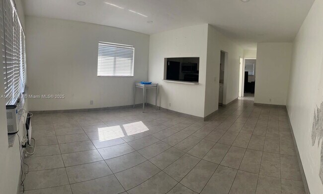 2838 Madison St in Hollywood, FL - Building Photo - Building Photo