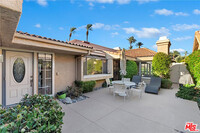 8 Las Cruces Ln in Palm Desert, CA - Foto de edificio - Building Photo