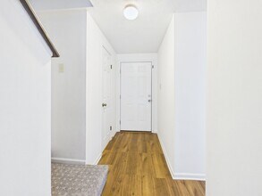 8410 Klarey Ct in Richmond, VA - Building Photo - Building Photo