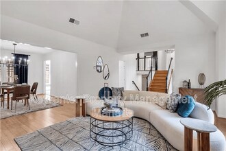 991 Gentry Ln in Marietta, GA - Building Photo - Building Photo