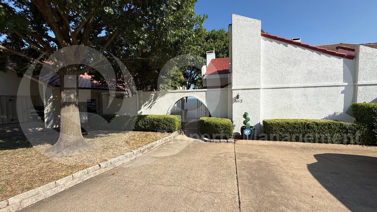 3612 Lakeside Dr in Rockwall, TX - Building Photo