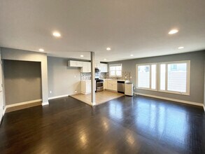 402 S Robertson Blvd, Unit 6 in Los Angeles, CA - Foto de edificio - Building Photo