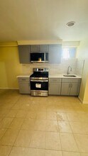 10915 164th St, Unit 1 in Jamaica, NY - Building Photo - Building Photo