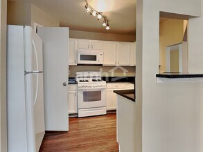 12406 Westwold Dr in Tomball, TX - Foto de edificio - Building Photo