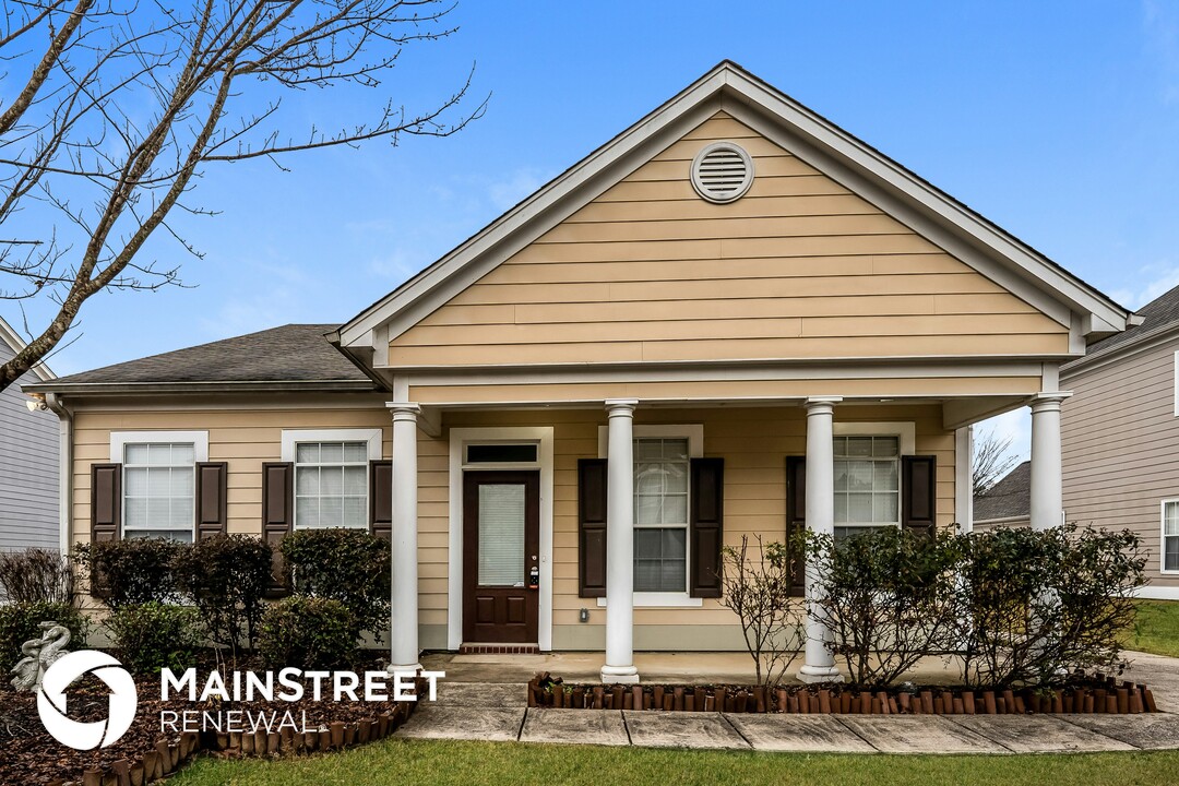 6025 Kelly Creek Cir in Moody, AL - Building Photo