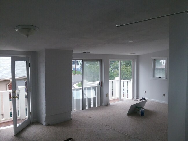 314 N Bryan St, Unit Clarendon 3BED 2 BATH in Arlington, VA - Building Photo - Building Photo