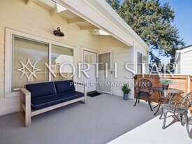 57 Church St in Lake Oswego, OR - Building Photo