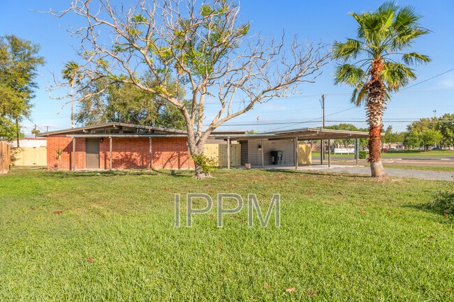 1651 Hamilton St in Harlingen, TX - Building Photo - Building Photo