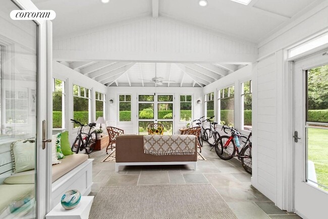property at 5 Coves End Ln