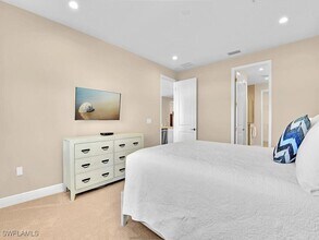 2561 Seychelles Dr in Naples, FL - Building Photo - Building Photo