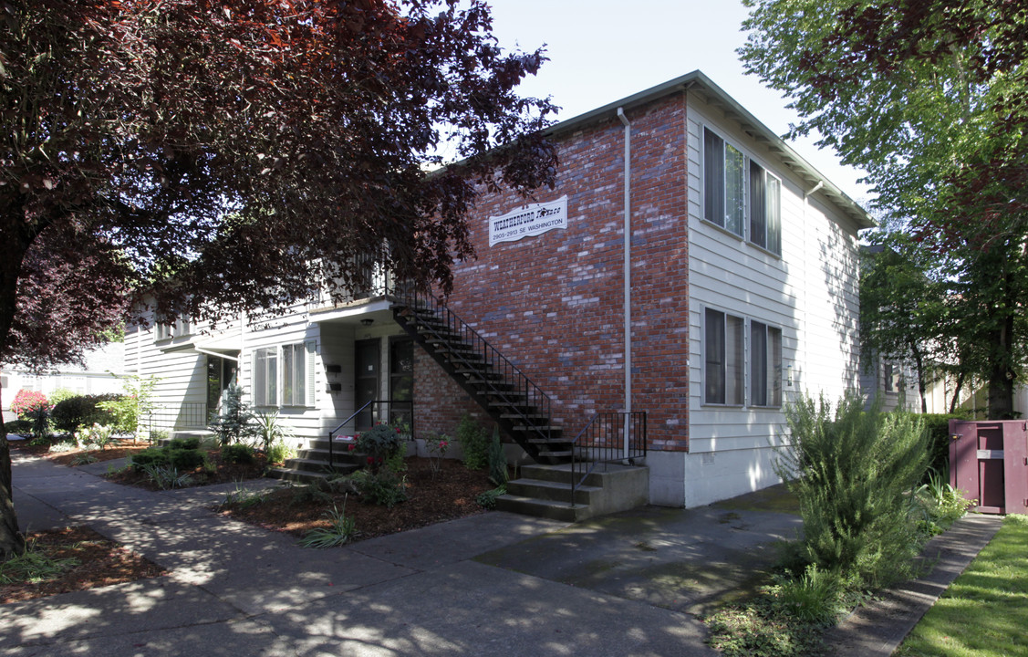 Weatherford Terrace in Portland, OR - Building Photo