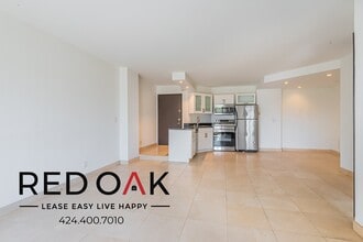 3949 Los Feliz Blvd in Los Angeles, CA - Building Photo - Building Photo