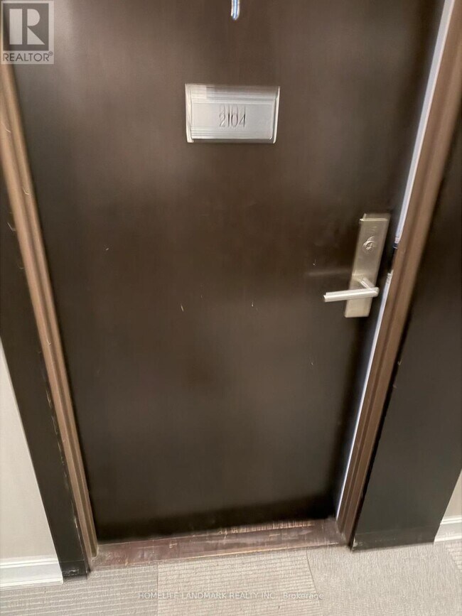 60 Absolute Ave in Mississauga, ON - Building Photo - Building Photo