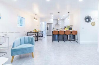265 NW 59th St in Miami, FL - Building Photo - Building Photo