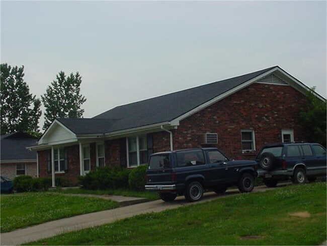 341 Rebel Rd in Nicholasville, KY - Building Photo - Building Photo