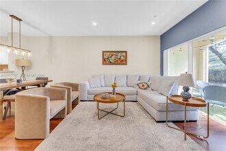 8844 S Isles Cir in Tamarac, FL - Building Photo - Building Photo