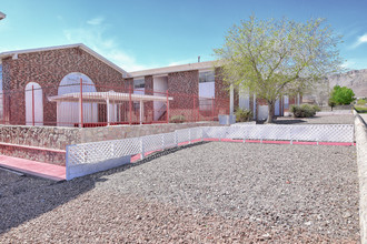 The Arches Apartments in El Paso, TX - Building Photo - Building Photo