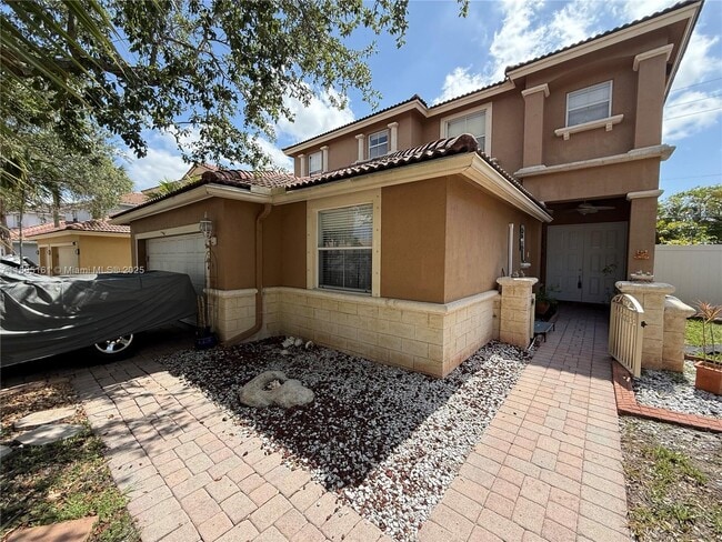 property at 4943 SW 35th Terrace